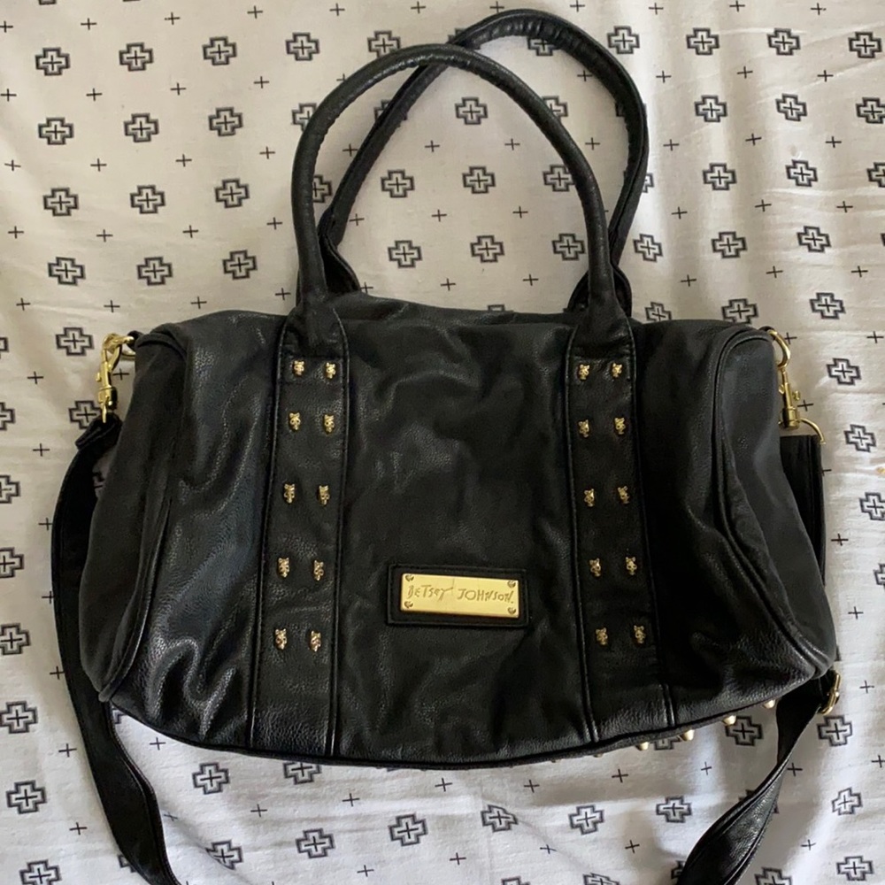 Black skull Betsey Johnson purse